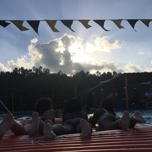 Meet your Posher, Korrin